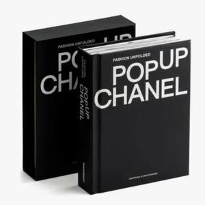 Pop up Chanel Book